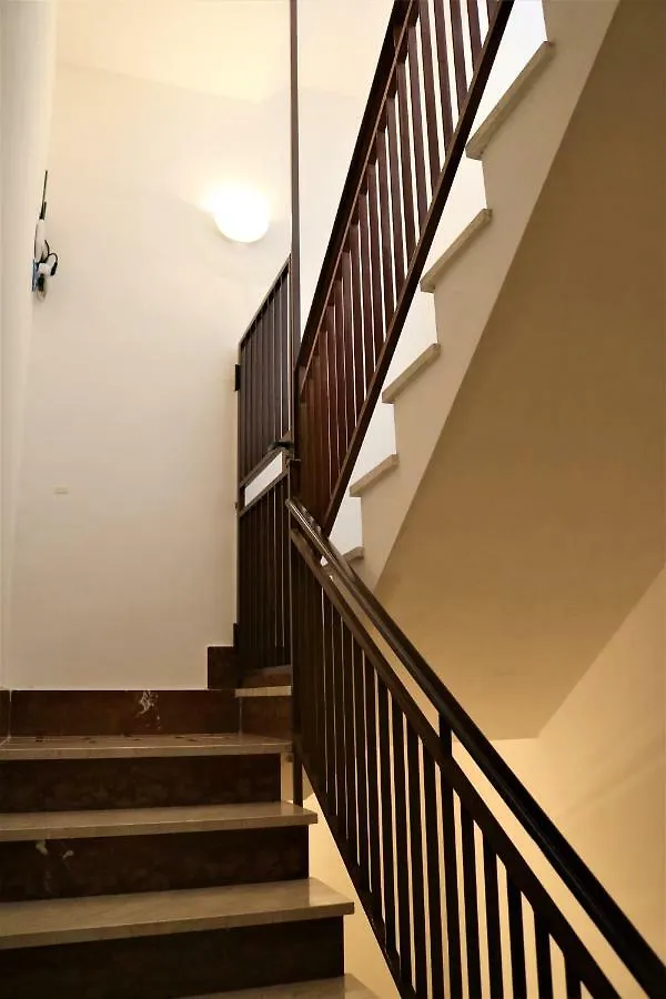 Casa Trio Apartments 카스텔라마레델골포